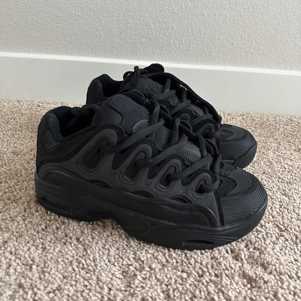 Osiris D3 2001 Skate Shoes Mens 7.5 Black 1141-1236 Triple Black Chunky Sneakers